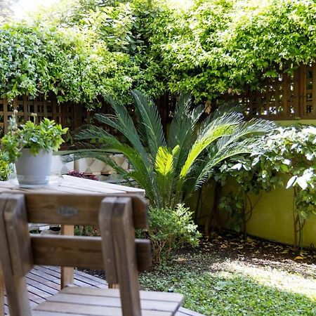 Ferienwohnung The Garden House At Alimos Athen Exterior foto